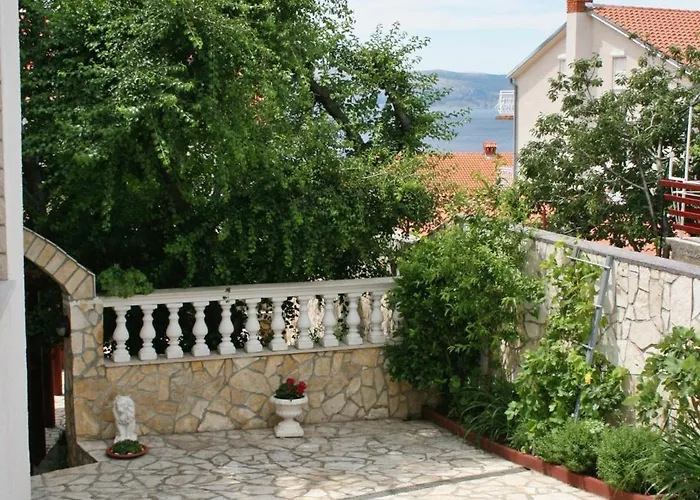 5526b Apartment Novi Vinodolski